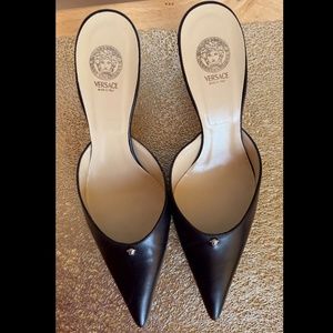 Versace Medusa Women’s black leather mules size 37 1/2 New